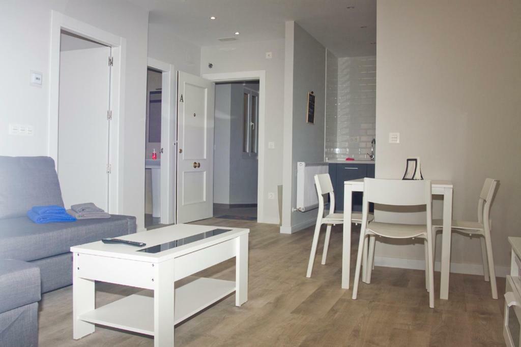 Apartamentos Gyc Viviendas Gold León Eksteriør bilde